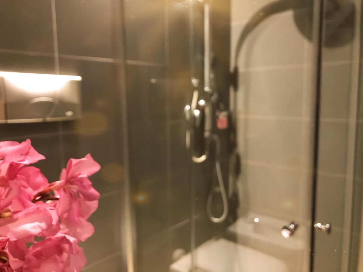 克普莱喜艾利菲酒店 Shkodër 外观 照片
